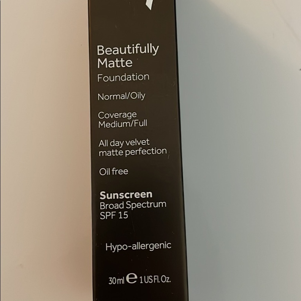No7 beautiful matte foundation -warm ivory